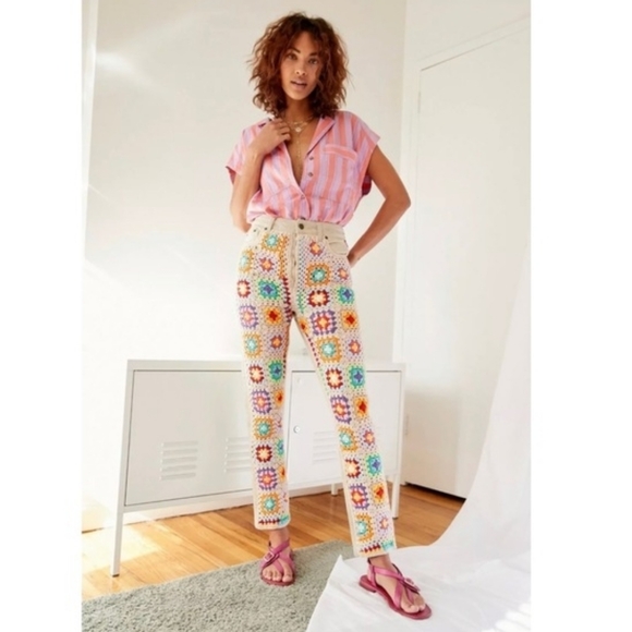 FREE PEOPLE Crochet Zuri Mom Jeans Boho Size 27 100% Cotton Crochet Floral - Picture 2 of 16